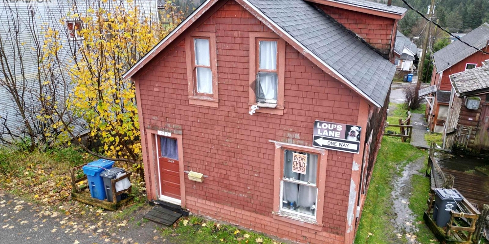 518 W 7TH AVENUE Prince Rupert Photo 4 518 W 7TH AVENUE Prince Rupert Photo 4